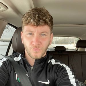 Meet your Posher, Tom